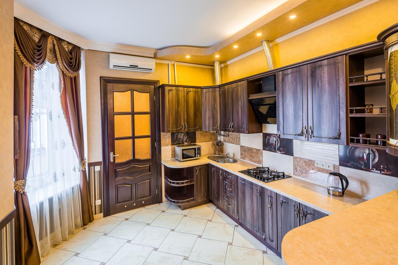 Beautiful Apartment D.Galytskogo Lviv Exterior photo